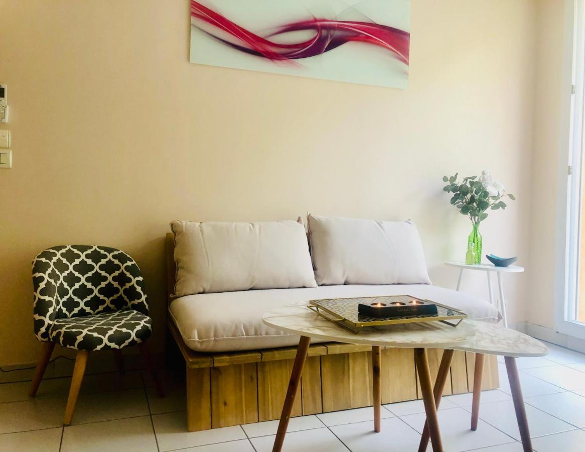 Mon Appart Avec Terrasse Et Piscine Rocabruna Exterior foto